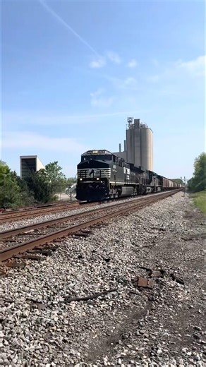 NS 40Z With CSX 3096 2nd Through Powderly AL. #train #railfan #railroad #nsrail