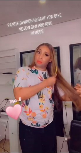 Hair Brushing Techniques in a Salon Setting