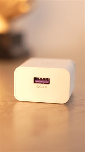 ‏شاحن أصلي بقوة 18W وتقنية Qualcomm Quick Charge 3.0 ⚡️ ‏سرعة خرافية وأمان 100% لبطارية جوالك! 📱💨 ‏💎 المنتج: شاحن WUW C230 Quick Charge 3.0 18W ‏رأس أوروبي أنيق – جودة ممتازة – تصميم فاخر ‏✅ شحن سريع يوصل البطارية من 0 إلى 50% في أقل من 30 دقيقة ‏✅ حماية كاملة ضد الحرارة والشحن الزايد ‏✅ متوافق مع كل الأجهزة اللي تدعم Quick Charge (سامسونج – شاومي – هواوي – أوبو – وغيرها) ‏ ‏الوكيل الحصري في الأردن 🇯🇴 ‏مؤسسة ورد لتجارة الإكسسوارات الخلوية وقطع الصيانة ومستلزماتها ‏ثقة الفنيين الأولى 🔝 ‏ ‏�