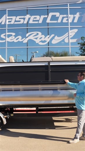 Enjoy supreme comfort on this 2025 Harris 230 Cruiser with a Ultra Lux helm seat, cozy Dune Furniture, and cruise smoothly thanks to the 150 EFI 4S power and 3-Tube chassis. The RGB lighting and JL Audio system set the perfect mood, day or night! Harris Boats | MarineMax Dallas | Facebook