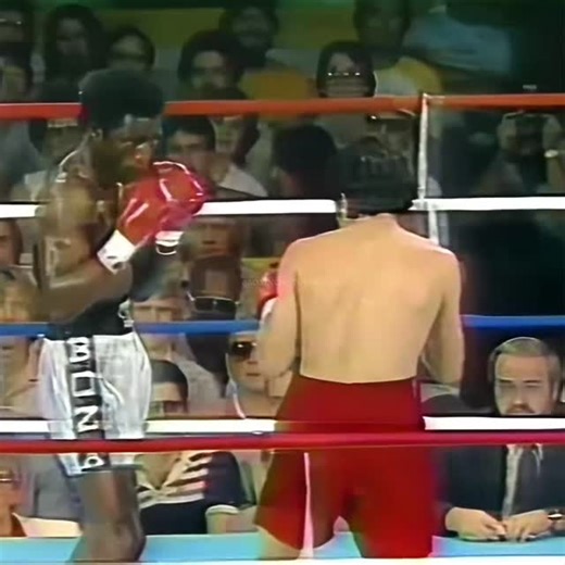 Vladimir Savekov on Instagram: "One of the most existing fights you could watch - Bobby Chacon and Cornelius Boza Edwards 2 ❤️ 💎 Bobby Chacon vs. Cornelius Boza Edwards (2nd meeting) UD in round 12 of 12 May 15, 1983 Caesars Palace, Sports Pavilion, Las Vegas, Nevada, USA Referee: Richard Steele Ring Announcer: Chuck Hull Aired On: NBC Sportsworld Thanks to @martin_lee1967_vintageboxing for the upscale of this great fight! Follow Martin's YouTube channel Vintage Boxing or in here! #boxinghistor