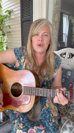 I’ve been celebrating throwback country songs I love in these videos I’ve been sharing. I thought it was time to also celebrate some of the artists keeping that sound alive right now. My buddies have this great project together that does just that! This song was written by Ashley Ray, Ryan Beaver and Lori McKenna. Hold my beer and watch this cover of Wade Bowen and Randy Rogers’ “Rhinestoned” from my front porch. | Courtney Patton