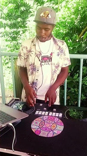 EAR TESTING DJ ZEAL SCRATCH TEST