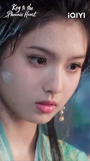 His actions spoke louder than words 🌧️👠 | 雀骨 Key to the Phoenix Heart | iQIYI #drama