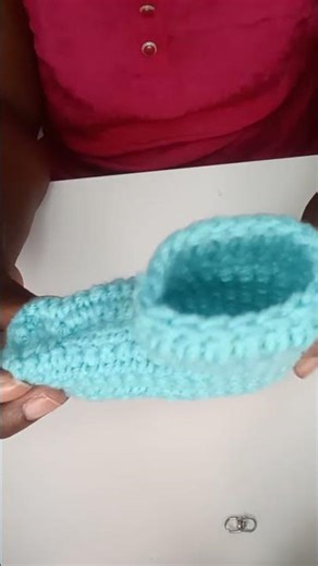 easy way to make crochet boots for a baby 🍼😁