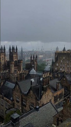 Edinburgh, Scotland | The Most Magical City in Europe