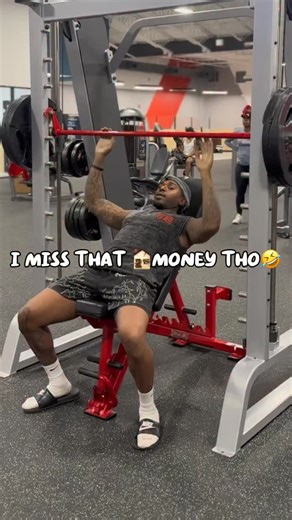 RobFit on Instagram: "I took my L they all had some to say but I pop it without being in the streets 🥶#fyp #explorepage #fitnessmotivation #gymmotivation #gym #gymhumour #comedy #relatable #workout"