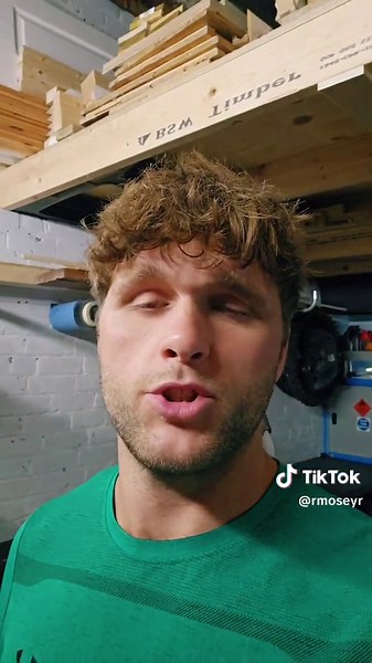 How to Get a Job Offshore: Career Change Tips for Beginners