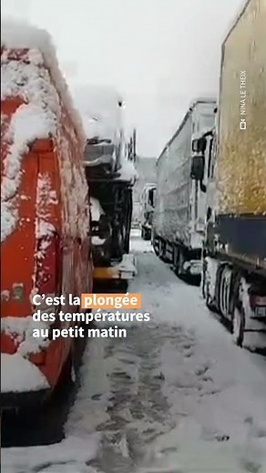 Neige et verglas : au moins 2.000 camions bloqués sur l'A36 en Franche-Comté