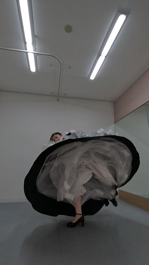 神は見ている：イザベラのメイドコスプレ