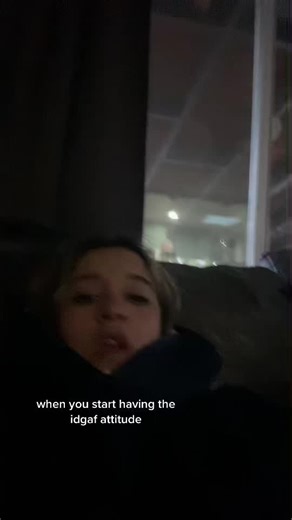 LaTOXiCa (@555jocy)’s videos with Flashing Lights - Kanye West