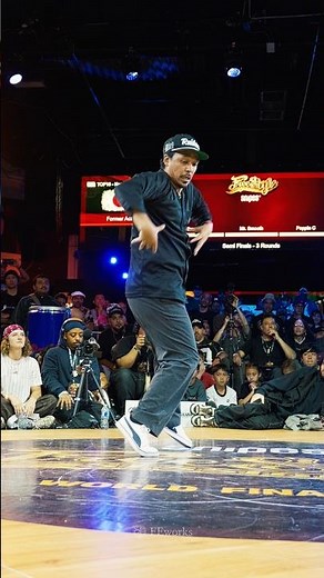 Watch this incredible body control… it’s literally goosebumps level. 🔥 Madoka 🕹️ Freestyle Session