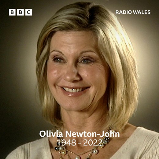 Such sad news that iconic singer and actress Olivia Newton-John has died at the age of 73. Here she is in 2008 exploring Cardiff and her Welsh ancestry… | BBC Radio Wales