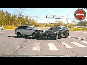 25 Distracted Driver Moments Caught on Dashcam