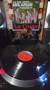 949K views · 31K reactions | Un hermoso parámetro en el orden que ustedes eligieron.. 1- Los Apson: Fue En Un Cafe 2- Cesar Costa : Besos Por Teléfono Disfruten estos bellismos temas de recuerdo en este vídeo doble, gracias por la interacción!! | La Cueva | Facebook