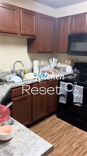1 Hour Kitchen Reset | Simple Cleaning Routine 🤍