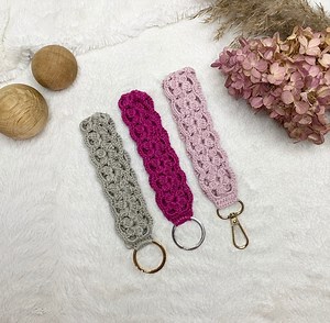 Crochet Pattern Wristlet, Keychain, English (US Terms) & Swedish - Etsy