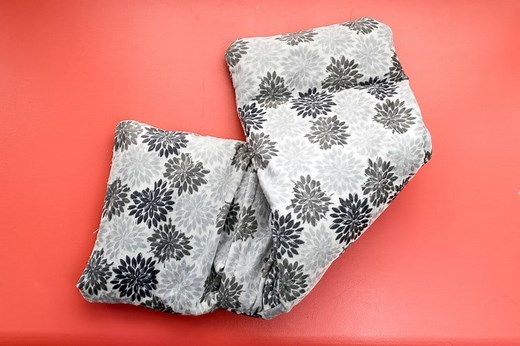 DIY Heated Neck Wrap with Buckwheat & Lavender