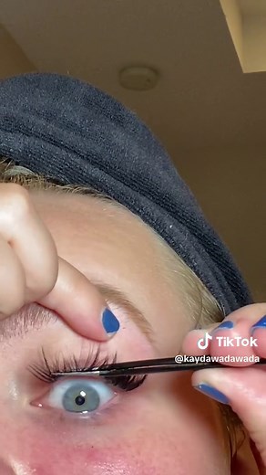 DIY Falscara Eyelash Extensions Tutorial