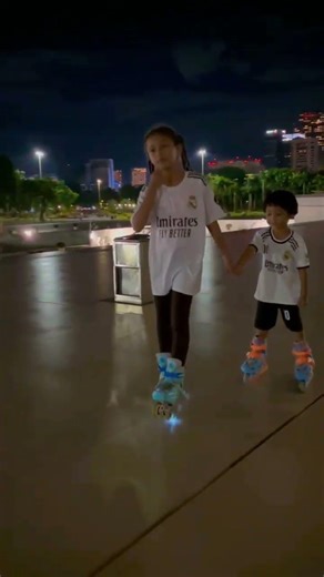 Sepatu Roda Anak Inline Skate https://vt.tokopedia.com/t/ZS9eHpYap3Vm1-3SmCG/