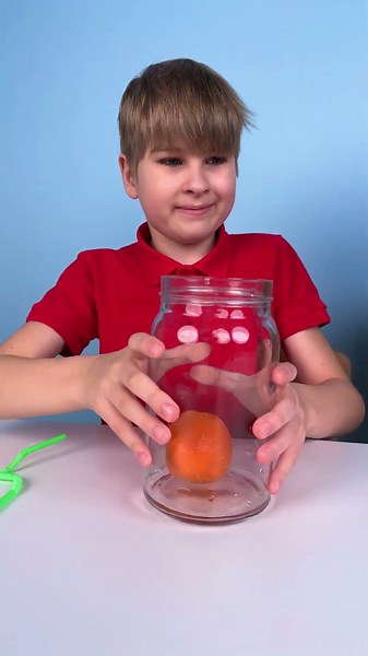 The Sinking Orange! 🍊✨ Fun Science Lesson! 😲