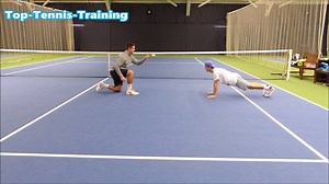 A great way to warm up before an intense session, using some basic balance and hand eye coordination drills #tennis #tennistraining #tennistips #tennisgame #tennisplayer #tennispro #tenniscoach #tenniscoaching #TTT #TopTennisTraining | Top Tennis Training