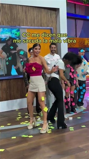 Great moves from #EsmeraldaUgalde and #Ferka! 😂💃🏻🔥👀 #VLAWeekend