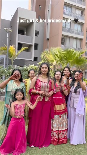 Modheshwari Photowala on Instagram: "Bridal dance #bridal #dance #viral"