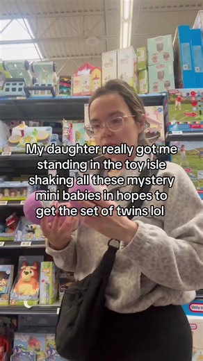 Looking crazy shaking every ball in the box 🤣🤧 don’t even get me started on trying to find the Disney ones lol @ZURU Toys yall got a PR list i know a girl 🤣 #myminibaby #mysteryunboxing #zurutoys #greenscreenvideo