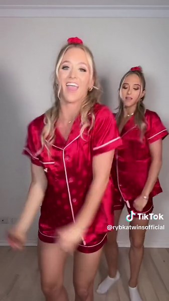 Apparently christmas is in 8 weeks!?!! 😱🤯🎄#christmas #christmastok #christmasnovember