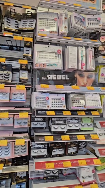 Working as a Prestige Beauty Advisor at Ulta | Day in the Life Vlog