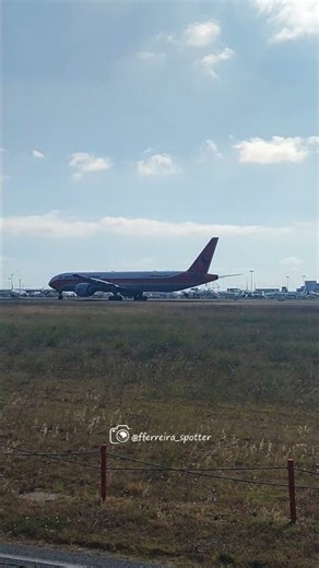 Boeing 777-3M2(ER) TAAG Angola Airlines (D2-TEK), departing from Lisbon to Luanda (DTA651)