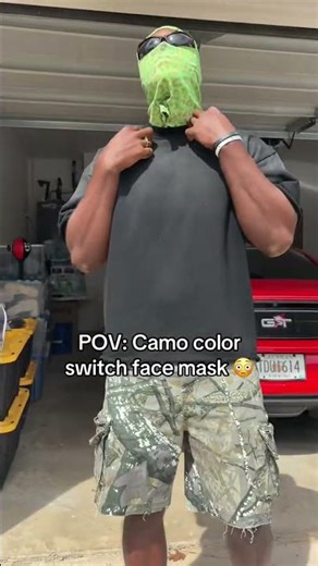 Ski mask that changes colors