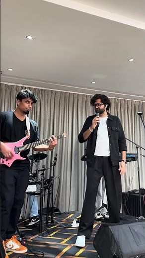 O O Jane Jana || Live performance #bollywoodcoversongs #rishabhlive