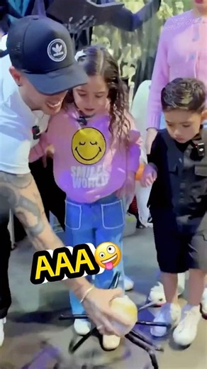 JUAN ASUSTA A JUANITO AH PERO JUANITO 😳😅 | #jukilop #shorts #kimberlyloaiza