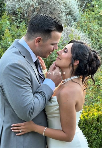 Stunning Wedding First Look Moments in San Diego