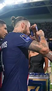 Neymar handing out medals to his PSG teammates after scoring brace in French Super Cup win🗼🏆🇧🇷 #neymar #psg #parissaintgermain #messi #navas #ramos | All Football