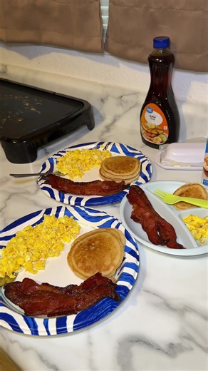 How to Cook Eggs Perfectly on the Griddle