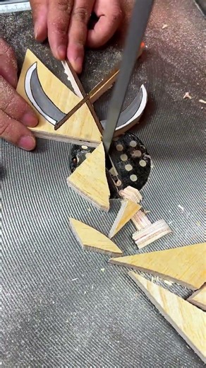 #Unzip video, unzip audio# Cut-out artwork with high artistic value