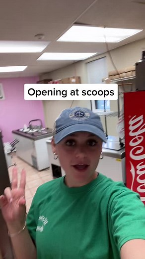 Yes I know another scoops vid #icecreamshop #scoops #fyp;)