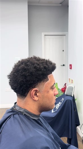 MID TAPER💈 #taper #afro #curly #fade#barbering