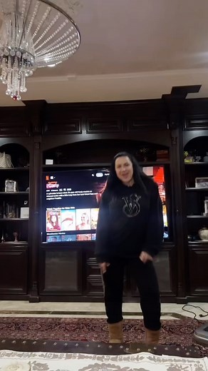 Nermin Hazem (Nina)🇺🇸❤️🇸🇾 | Homework break time @simahesri1 🤣🤣🤣 | Instagram