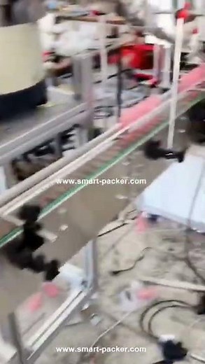 ボトル液体充填機キャップ供給機ねじキャッピング機