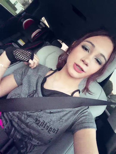 .🕊️Bella🕊️. (@itsbella_40)’s videos with again -