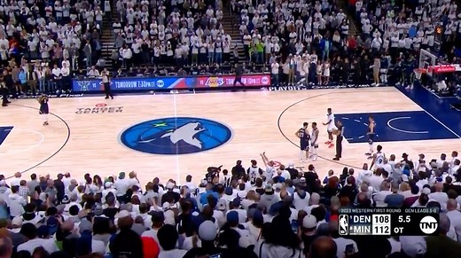 “Wolves in 7” chants. 🍿👀 | League Alerts