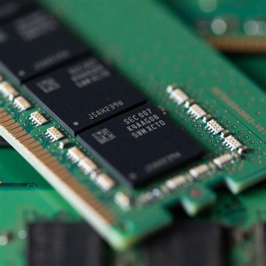 寒武纪股价上涨，受AI芯片需求大增提振