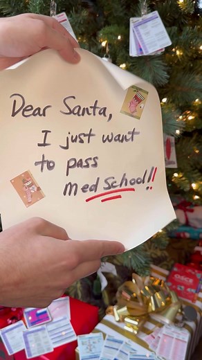 🎅 Dear Santa, I just want…. TO PASS MED SCHOOL! 🥼📈 Then my complete guides designed for your med school blocks & USMLE Step 1 are for you! Featuring an integrated learning approach with phys, path, pharm, histology, radiology all interconnected on the same page! Plus each guide comes with its own custom Anki deck to strengthen your active recall! 📚 #fyp #medicalstudent #medicalschool #medstudent #usmle #usmlestep1