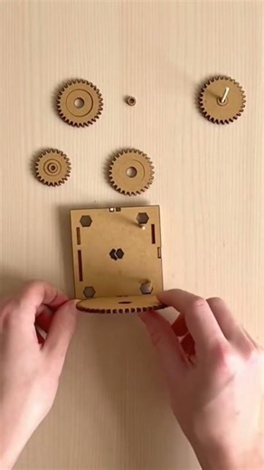 This Cardboard Gear Mechanism Shouldn’t Work Does#CardboardEngineering#GearMechanism#MiniProject
