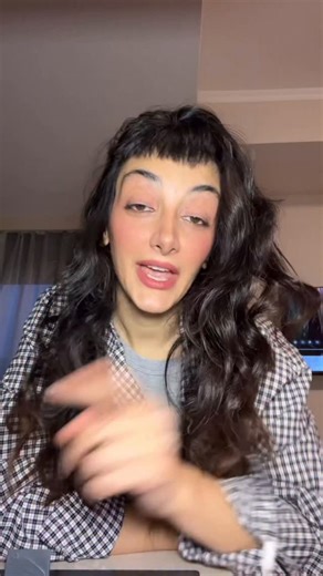 Mila Rhodes on Instagram: "How i started speaking english. Download Wakie for more."