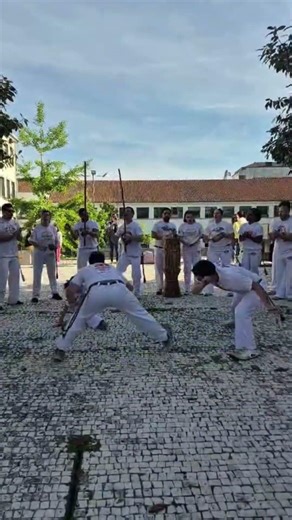 Fim-de-semana cheio de ritmo, som e… capoeira 😊 na EHTP